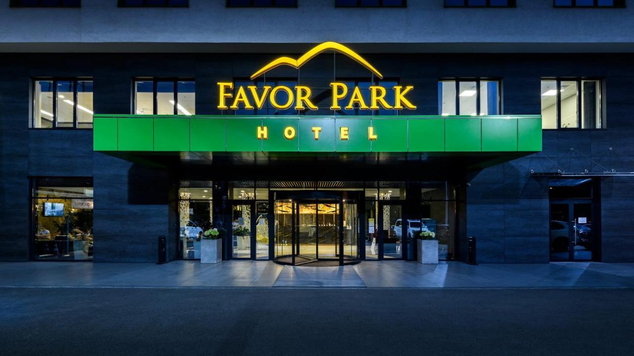 Favor Park Hotel Kiev Buitenkant foto